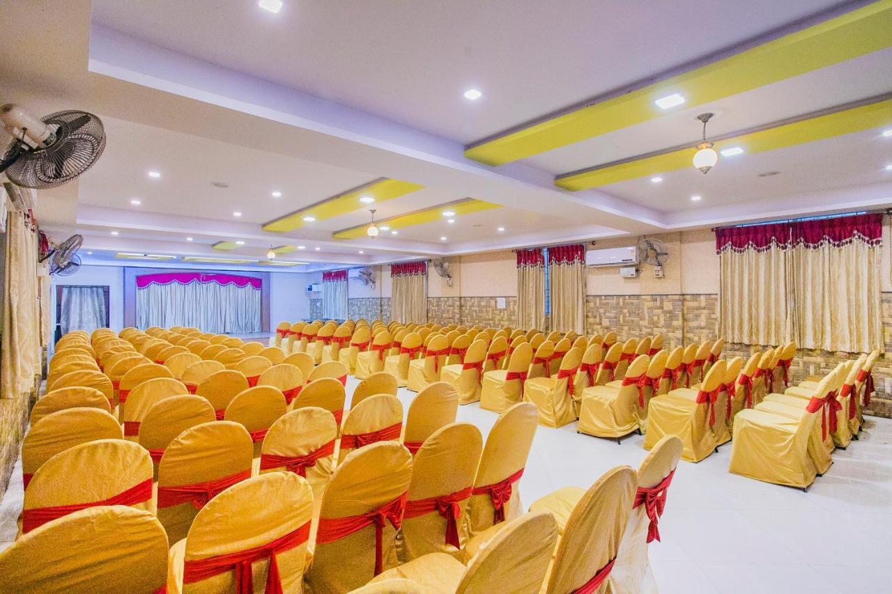 Oyo 25121 Bns Lodge Bangalore Eksteriør bilde